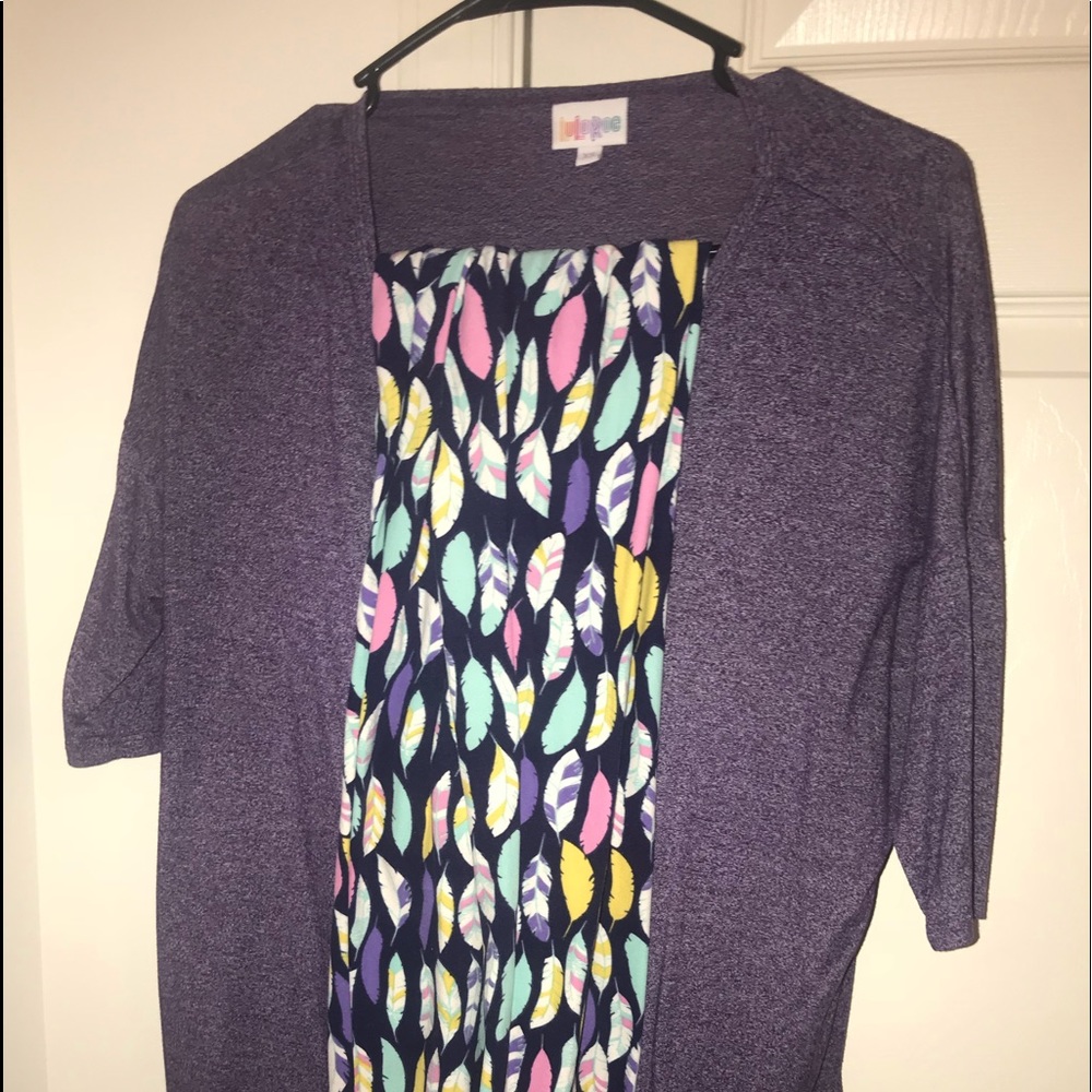 Lularoe xs Irma and feather leggings
